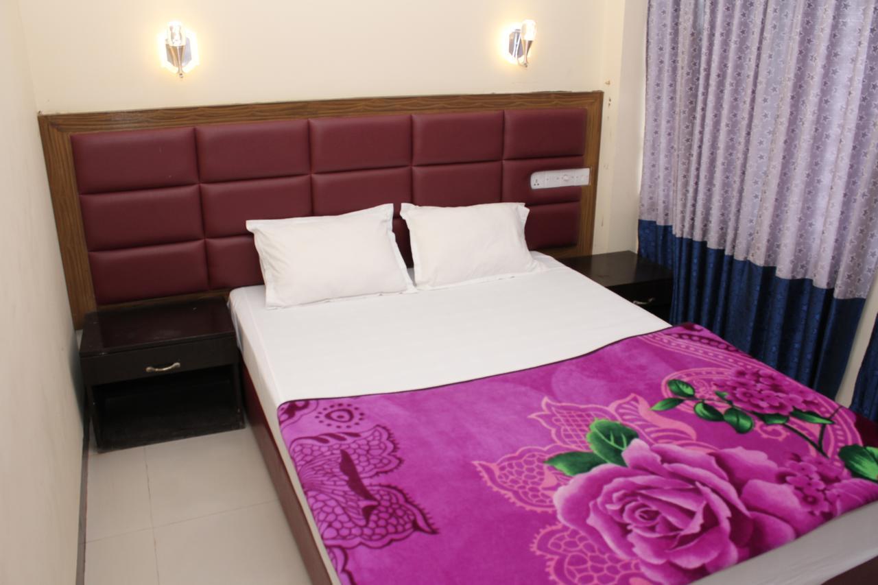Hotel Night Heaven Bāndarban Extérieur photo