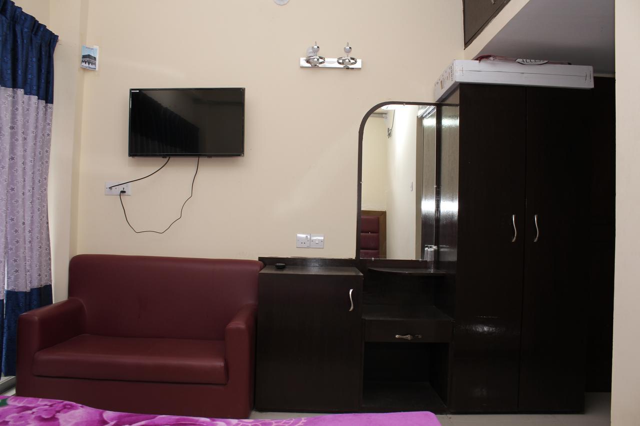 Hotel Night Heaven Bāndarban Extérieur photo